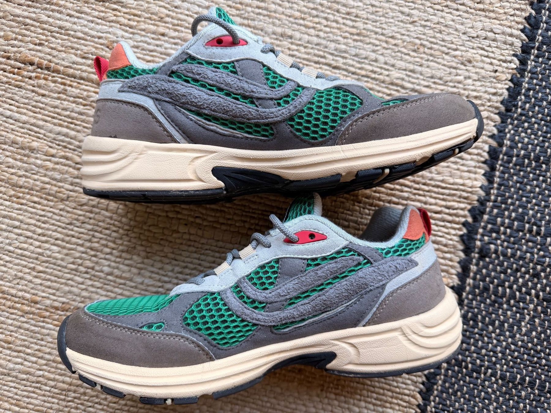 Scarpe da uomo: Sneaker Genesis fast neu – Usato da Zürich venduto da Olivia13 2