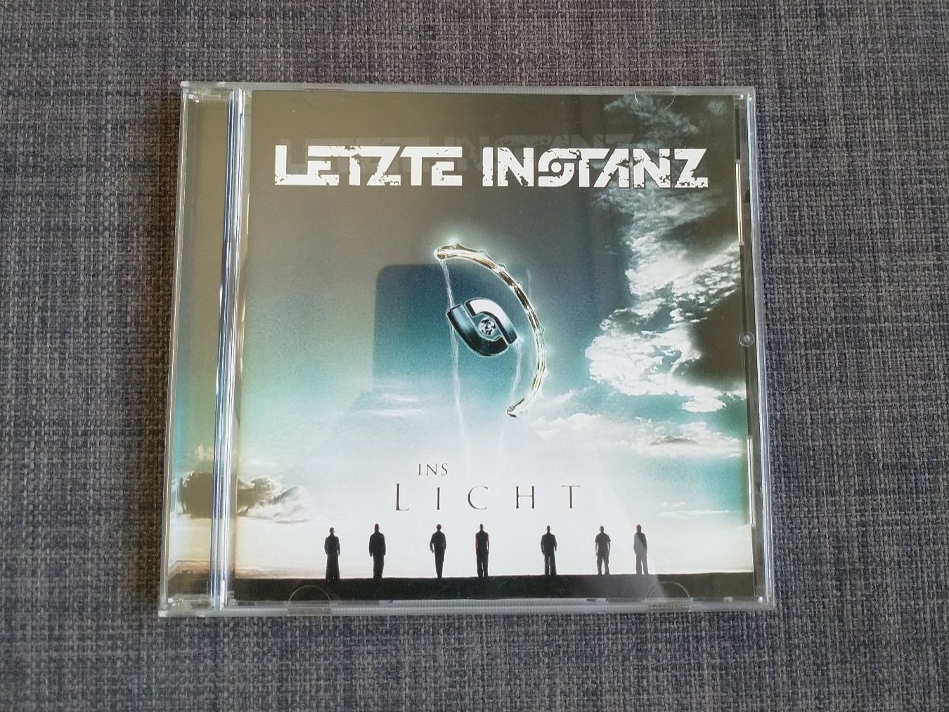 CD: Letzte Instanz Ins Licht – Usato da Basel venduto da sim_qd8z