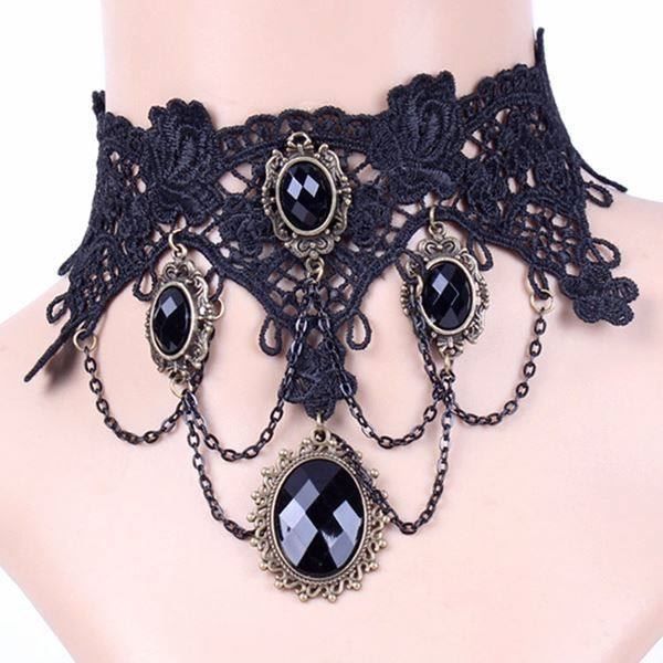 Catenine: Kette gotisch schwarz Spitze mit Strass – Nuovo e nell'imballaggio originale da Alpnachstad venduto da perlengaby