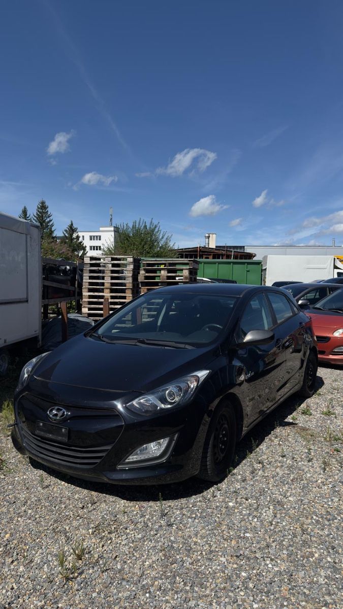 Hyundai Automobili: Hyundai I30 – Difettoso da Wetzikon ZH venduto da HD2004