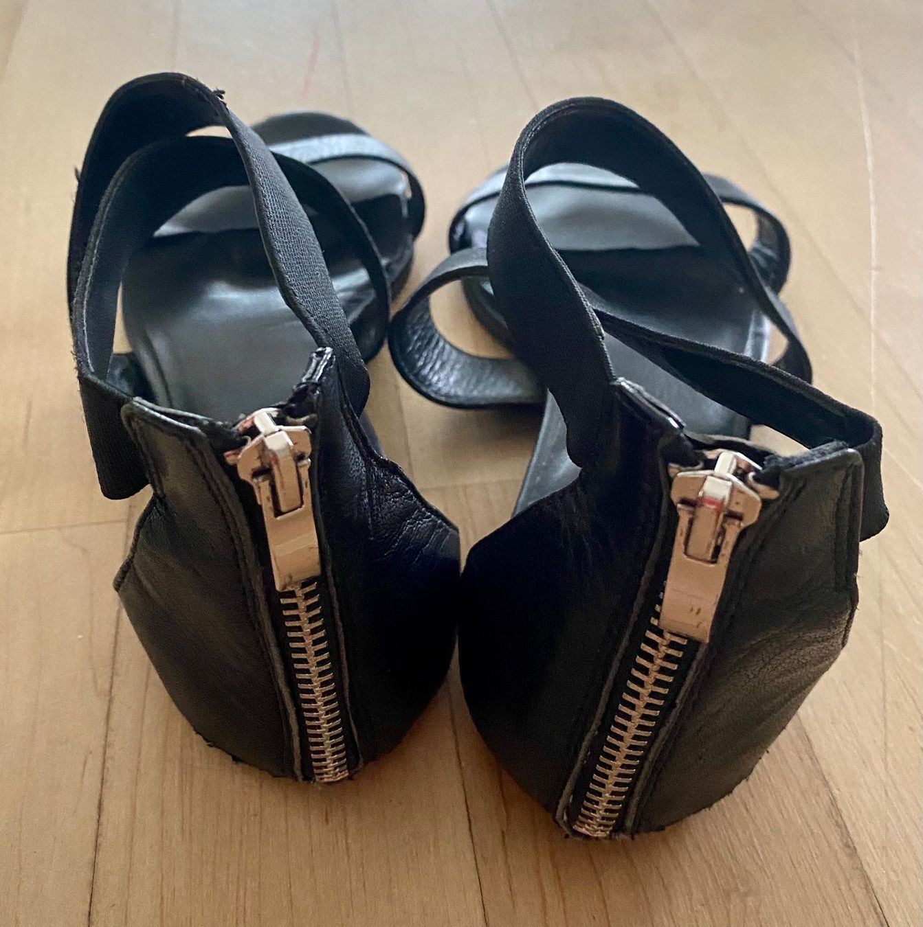 Scarpe da donna: Sadalen schwarz / Gr 38 – Usato da Hergiswil NW venduto da Labello01 1