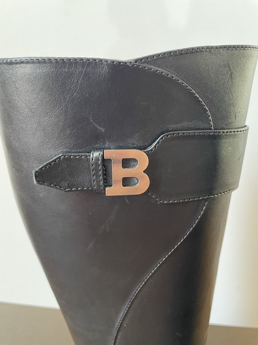 Scarpe da donna: BALLY Lederstiefel Damen Grösse 39 mit Absatz – Usato da Seuzach venduto da raismais 4