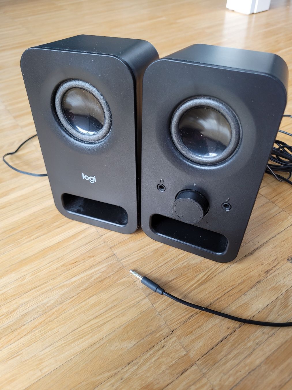 Logitech Casse acustiche: Logitech-Lautsprecher mit Netzteil – Usato da Uster venduto da 13smiley13 1