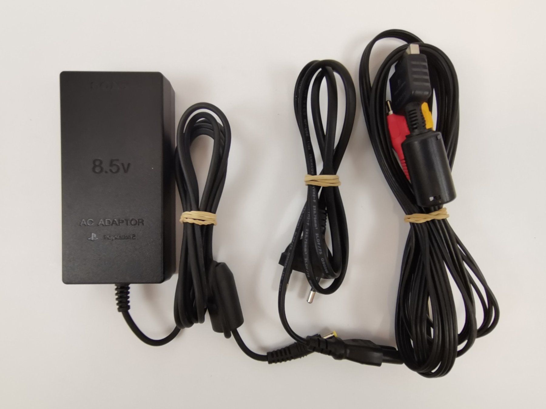 Sony Console: SONY PLAYSTATION 2 Slimline - inkl. 4 Games – Usato da Schaffhausen venduto da Restwert_SH 6