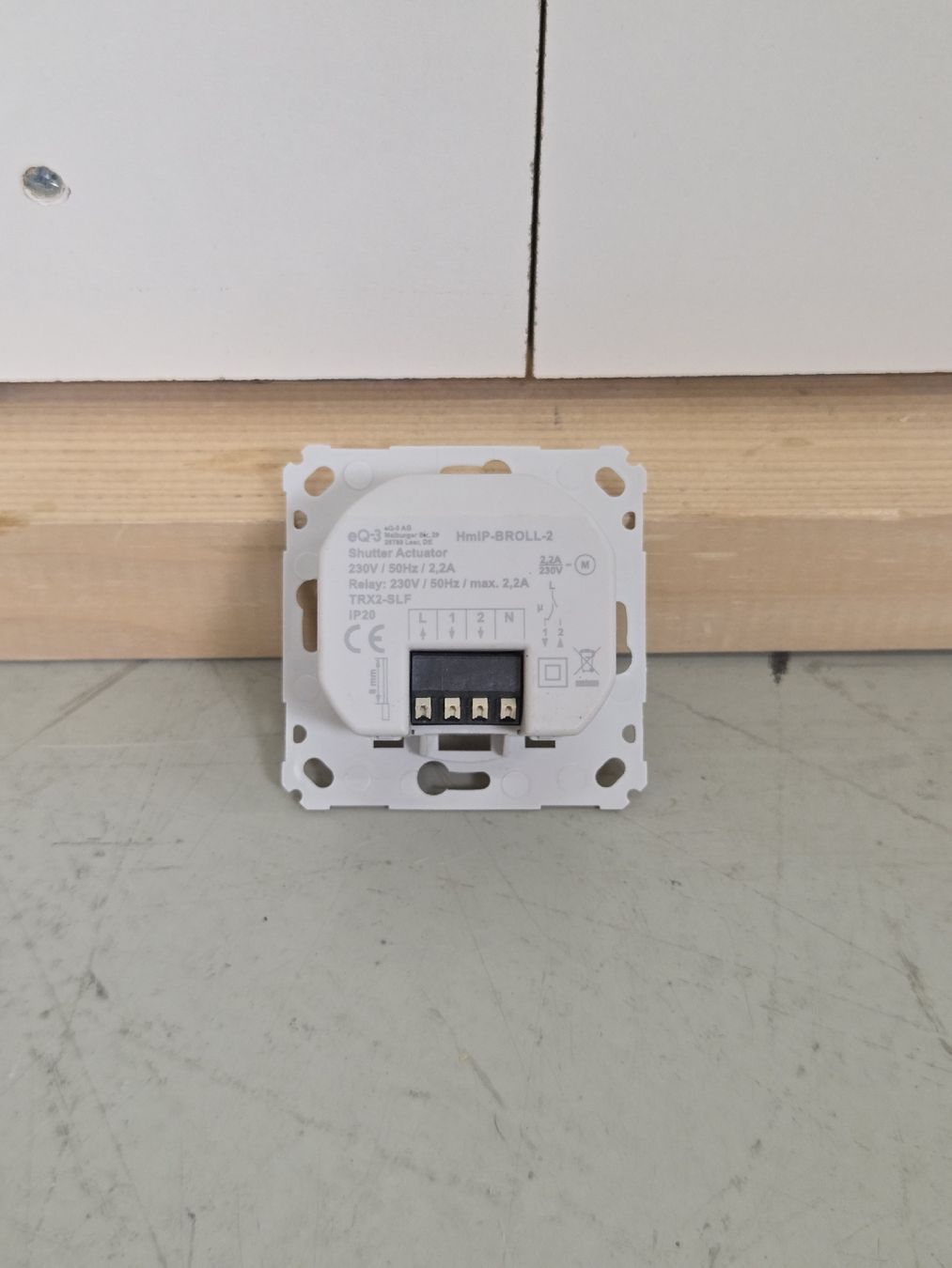 Homematic Interruttori: Homematic IP HmIP-BROLL-2 Rollladenaktor – Nuovo (secondo la descrizione) da Cham venduto da _DealFactory_ 3