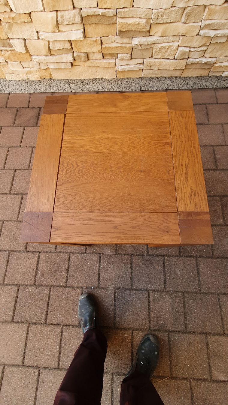 Tische: 2x Beisteltisch – Gebraucht aus Unterterzen von Jerommeke 1