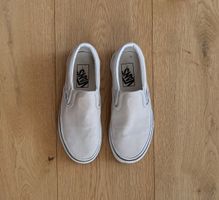 Vans classic slip-ons, size 35 (EUR) / 5.5 (US)