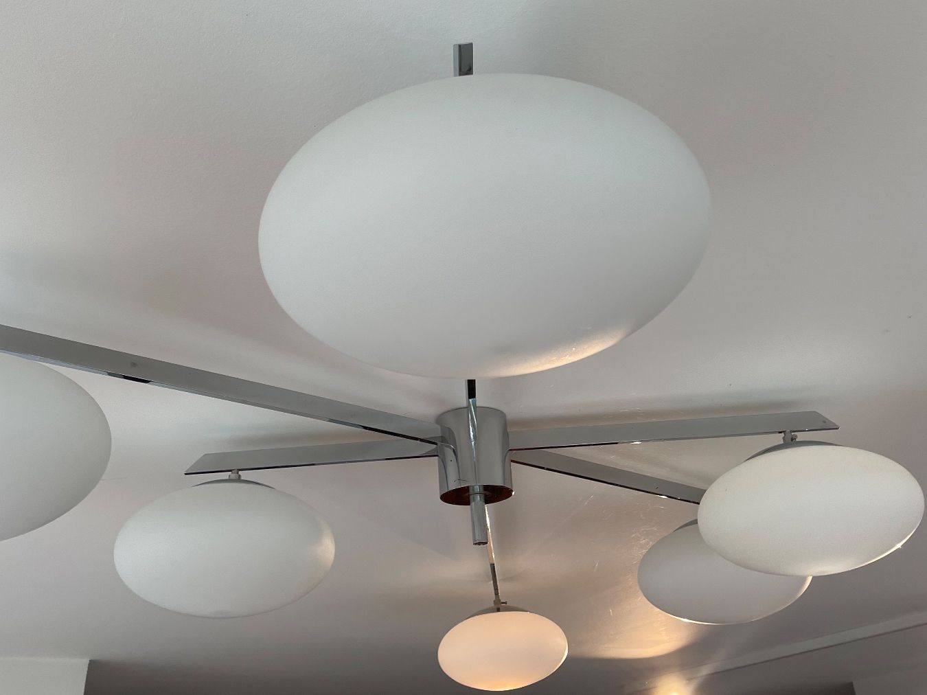 Kronleuchter & Deckenlampen: Design Deckenleuchte Angelo Lelli Stil mit Glaskugeln – Gebraucht aus Neuchâtel von BeatriceThierry 1