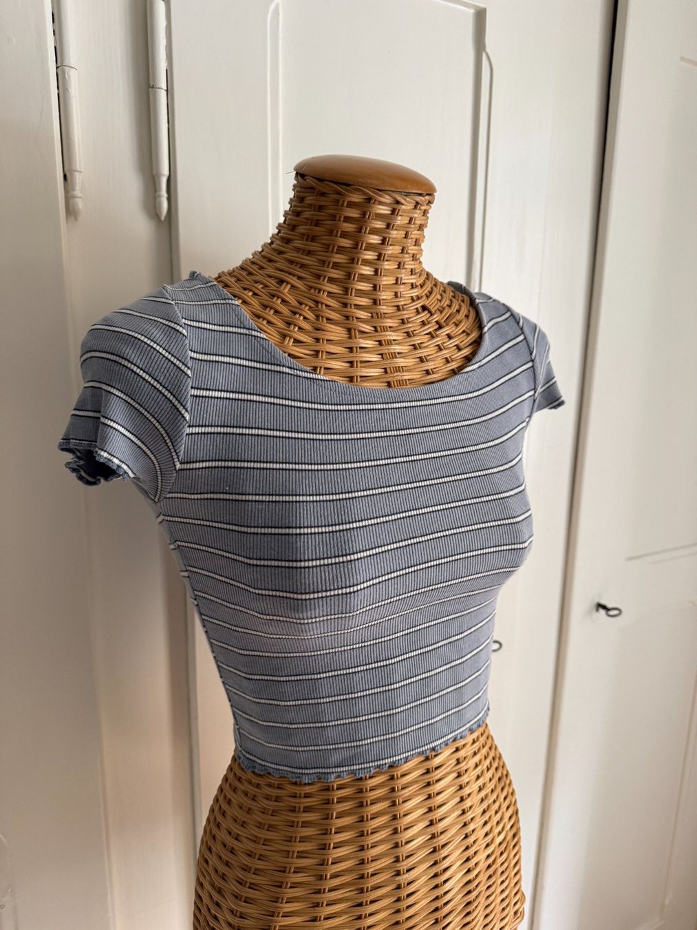 T-Shirts: PACIFIC REPUBLIC - cropped T-Shirt hellblau S – Gebraucht aus Zürich von Diazaio 1