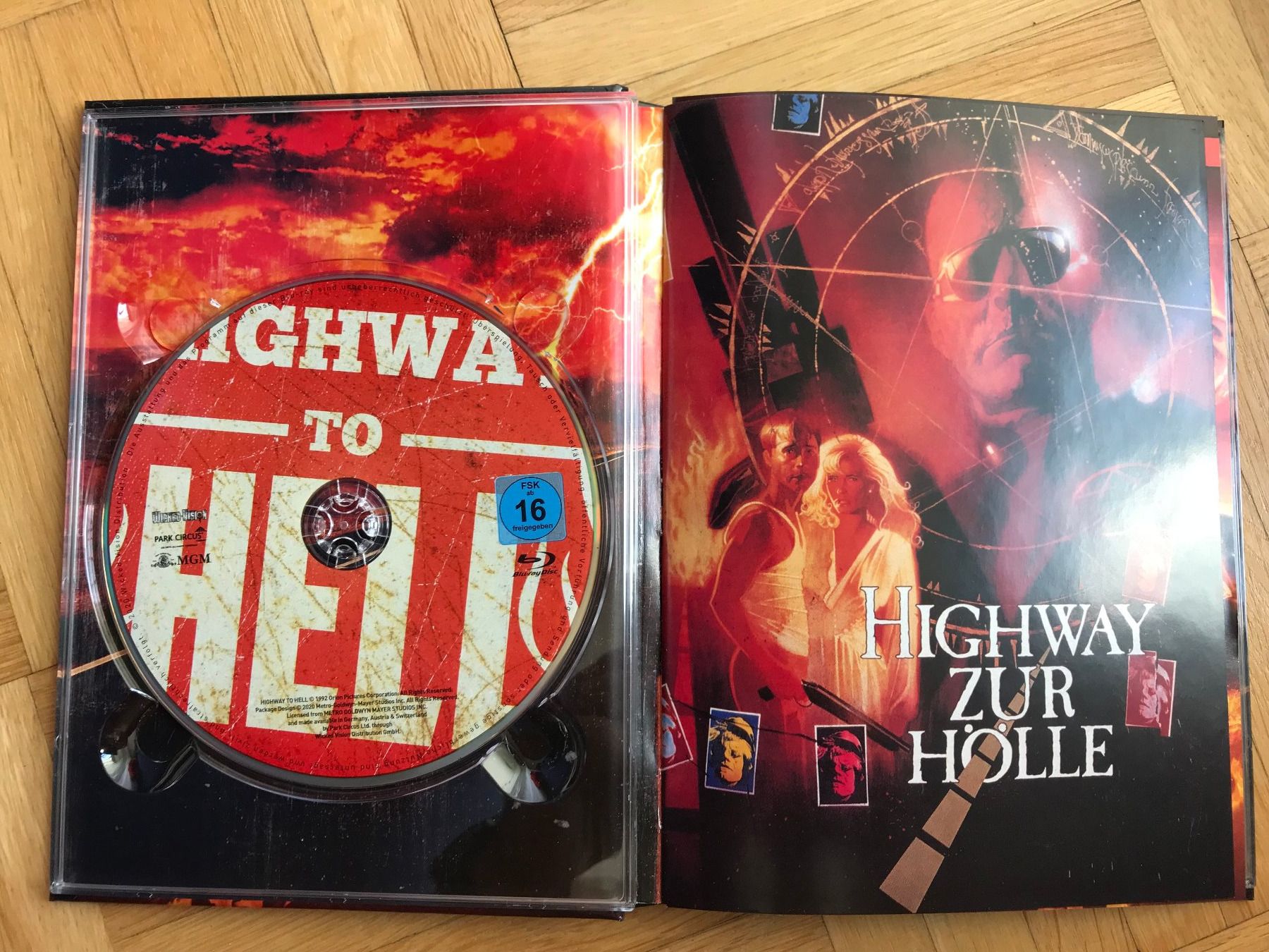 Tutti i DVDs: Highway to Hell - Mediabook Cover B - Blu-ray + DVD – Usato da Zürich venduto da Malcom 1