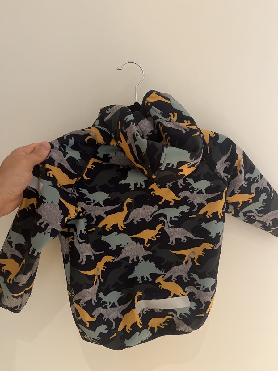 Giacche & Cappotti: Softshell Jacke mit Dinos, Grösse 104 – Usato da Zürich venduto da sandmen80 1