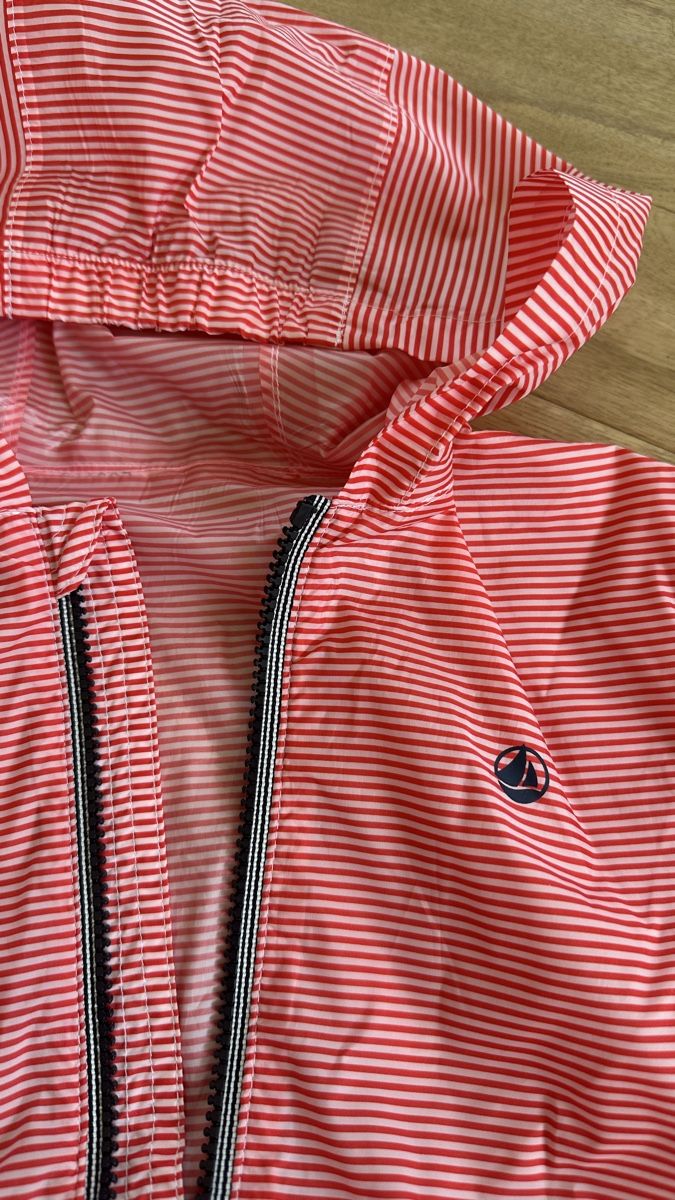 Giacche & Cappotti: Veste rayée rouge et blanche avec capuche - Taille 6 ans – Nuovo (secondo la descrizione) da Commugny venduto da rus_my8v 1