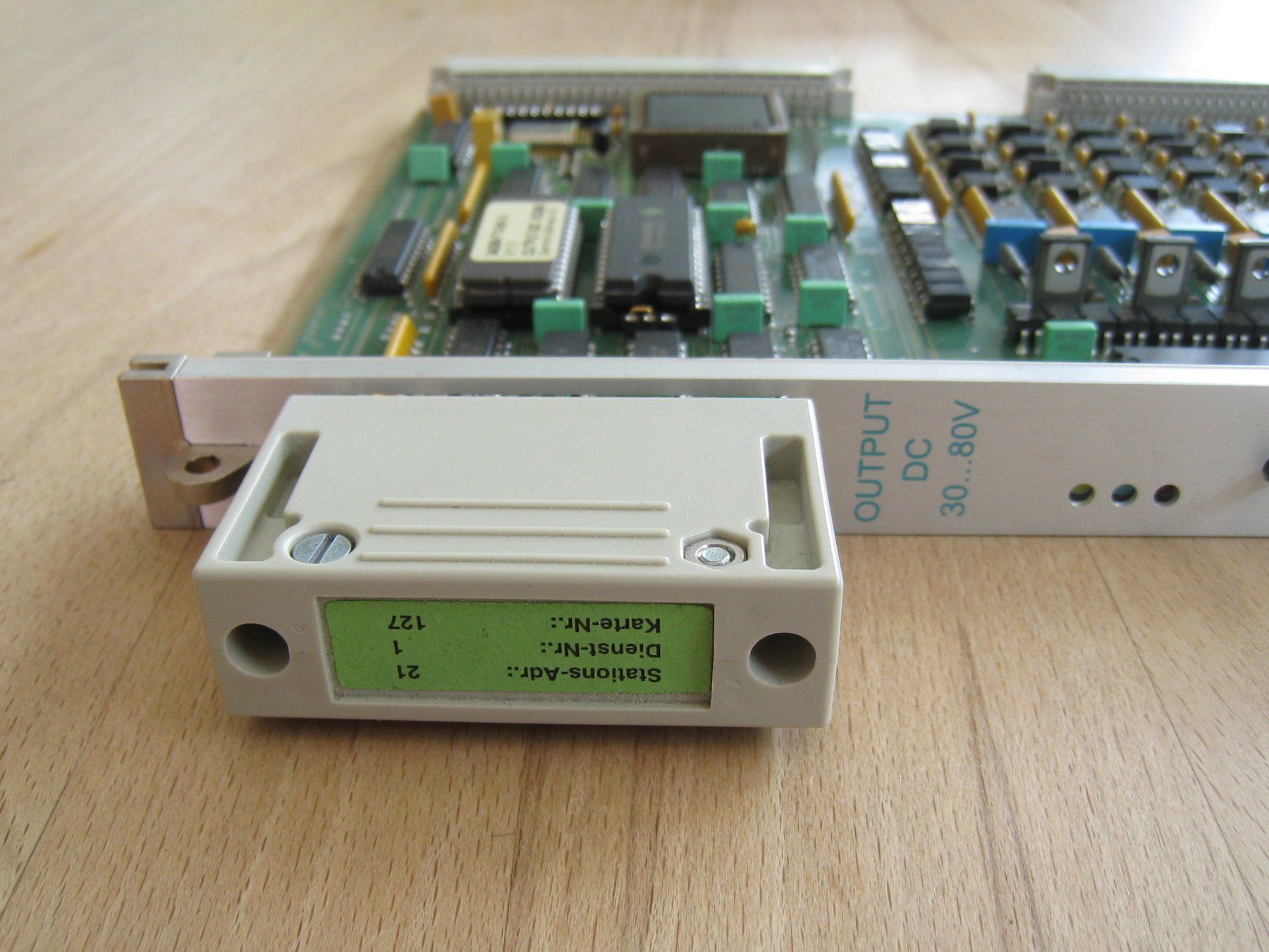 Siemens Componenti elettronici: Siemens Steuerplatine I/O Modul – Difettoso da Näfels venduto da Derglarner 4