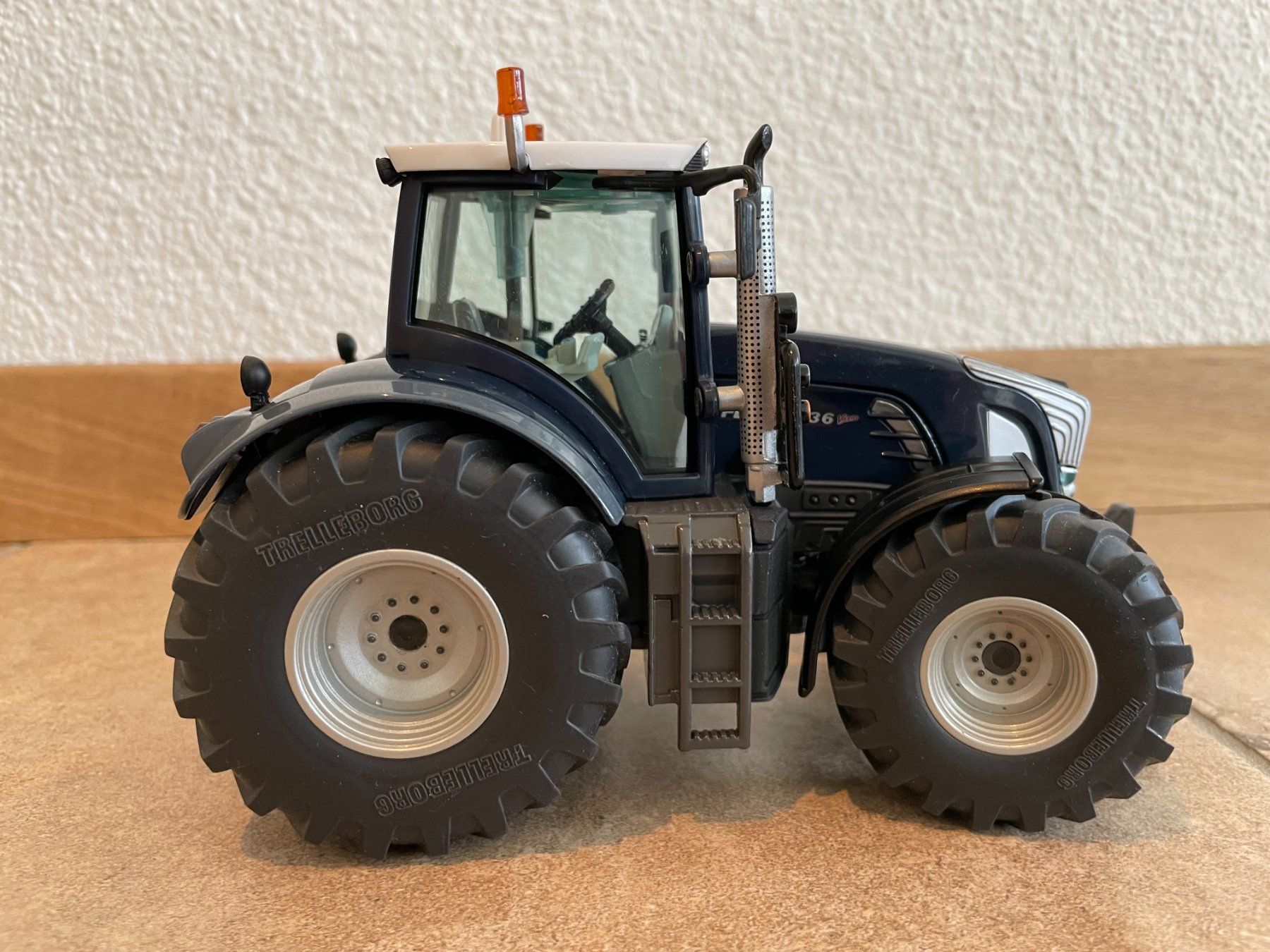 Fendt Trattori: SIKU Fendt 936 Vario – Nuovo e nell'imballaggio originale da Kreuzlingen venduto da Stefan1150 2