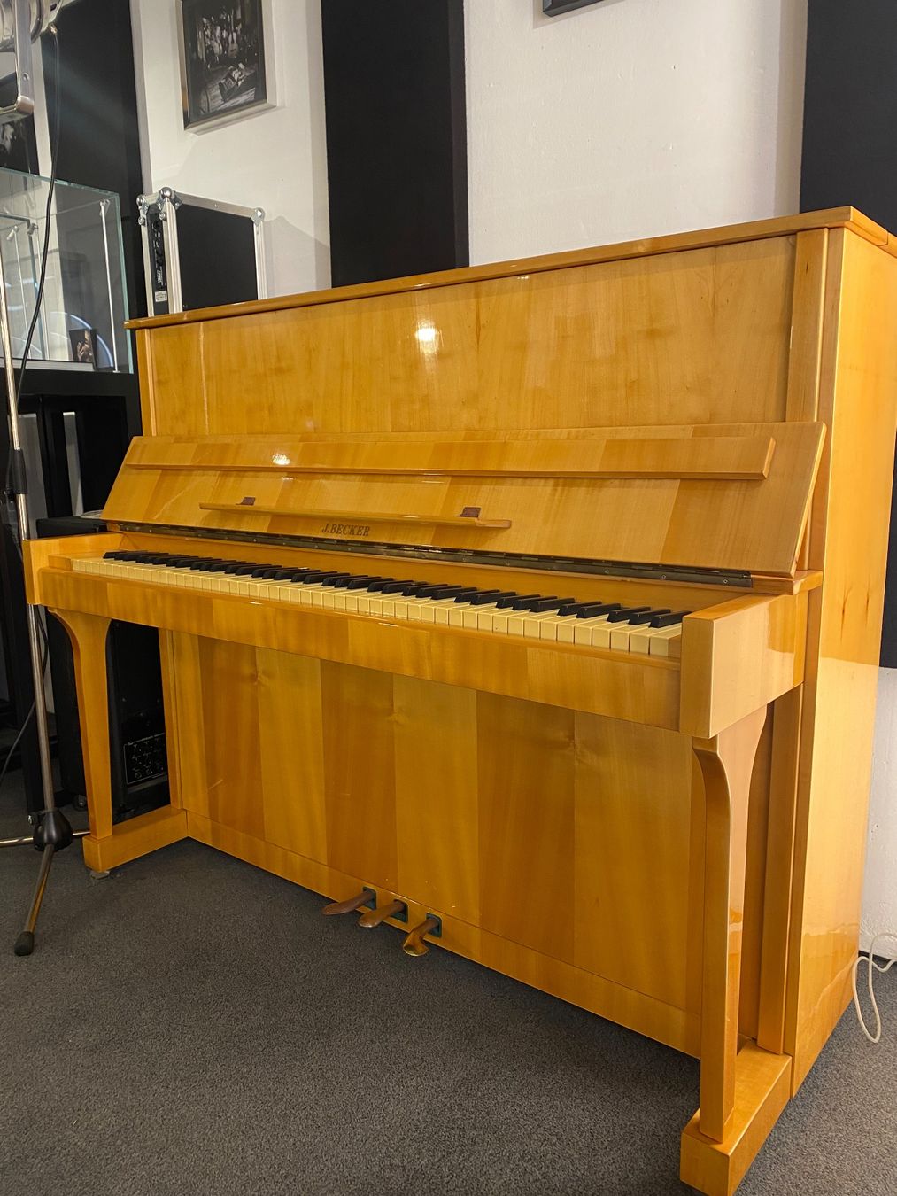 Strumenti musicali: Schönes J. Becker Klavier – Usato da Basel venduto da curated_finds 2
