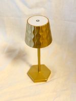 Elegante goldige Tischlampe, neuwertig, für gemütliches Lich