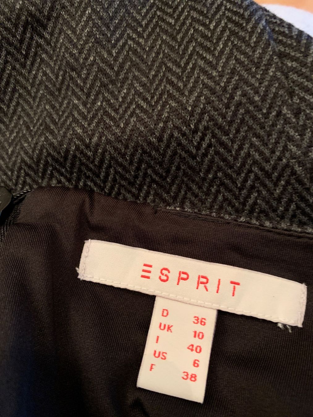 Esprit Kleider: Jolie robe Esprit taille 36 – Gebraucht aus MEYRIN von Gwendo10 2