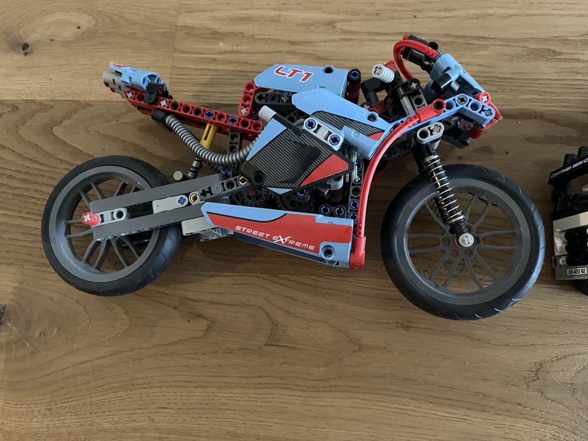 Lego Kit di costruzioni: Lego Technik – Usato da Wettingen venduto da Andi_95 2