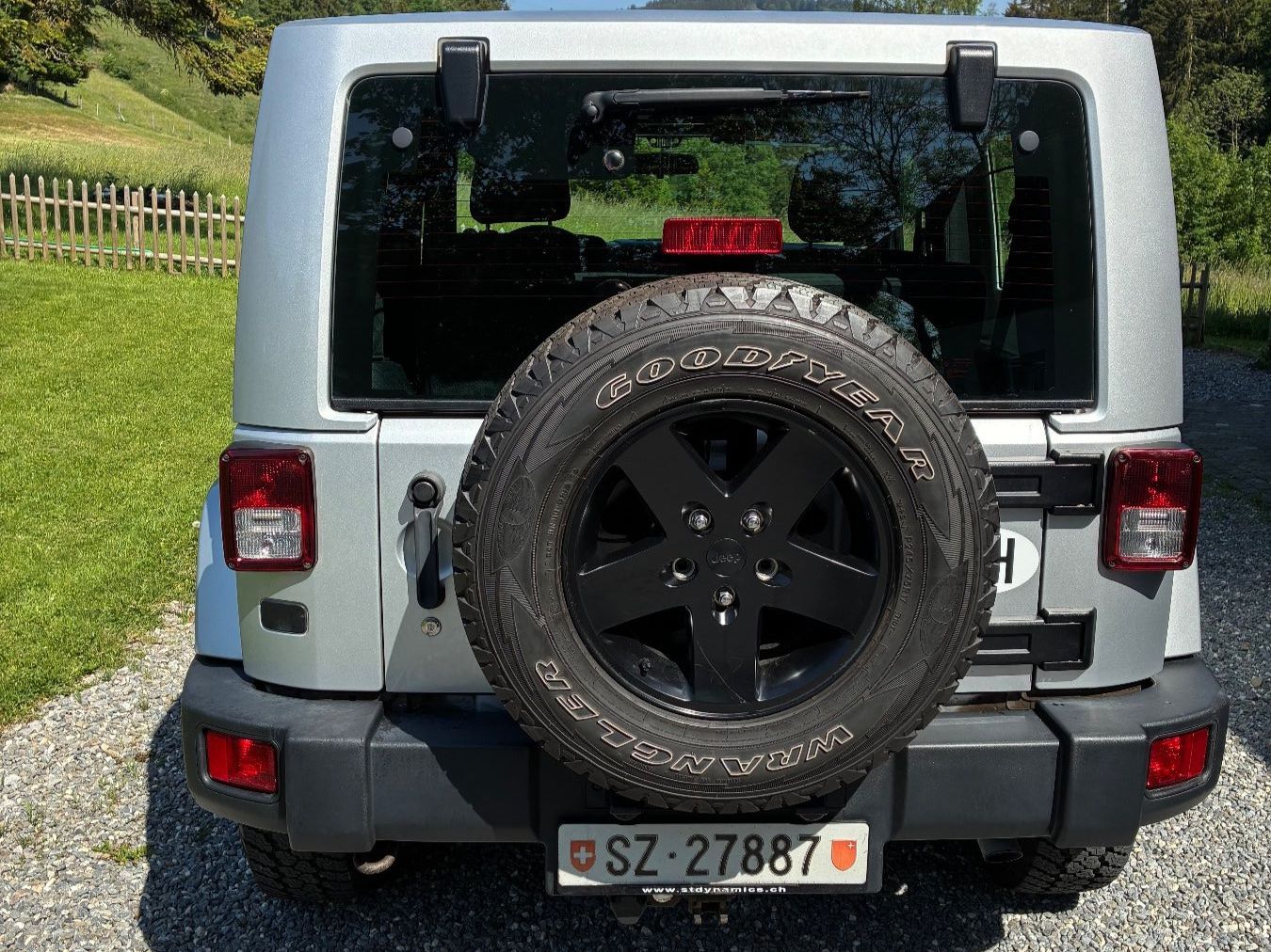 Jeep Automobili: Jeep Wrangler 3.8 Sahara – Usato da Egg SZ venduto da Km6 3