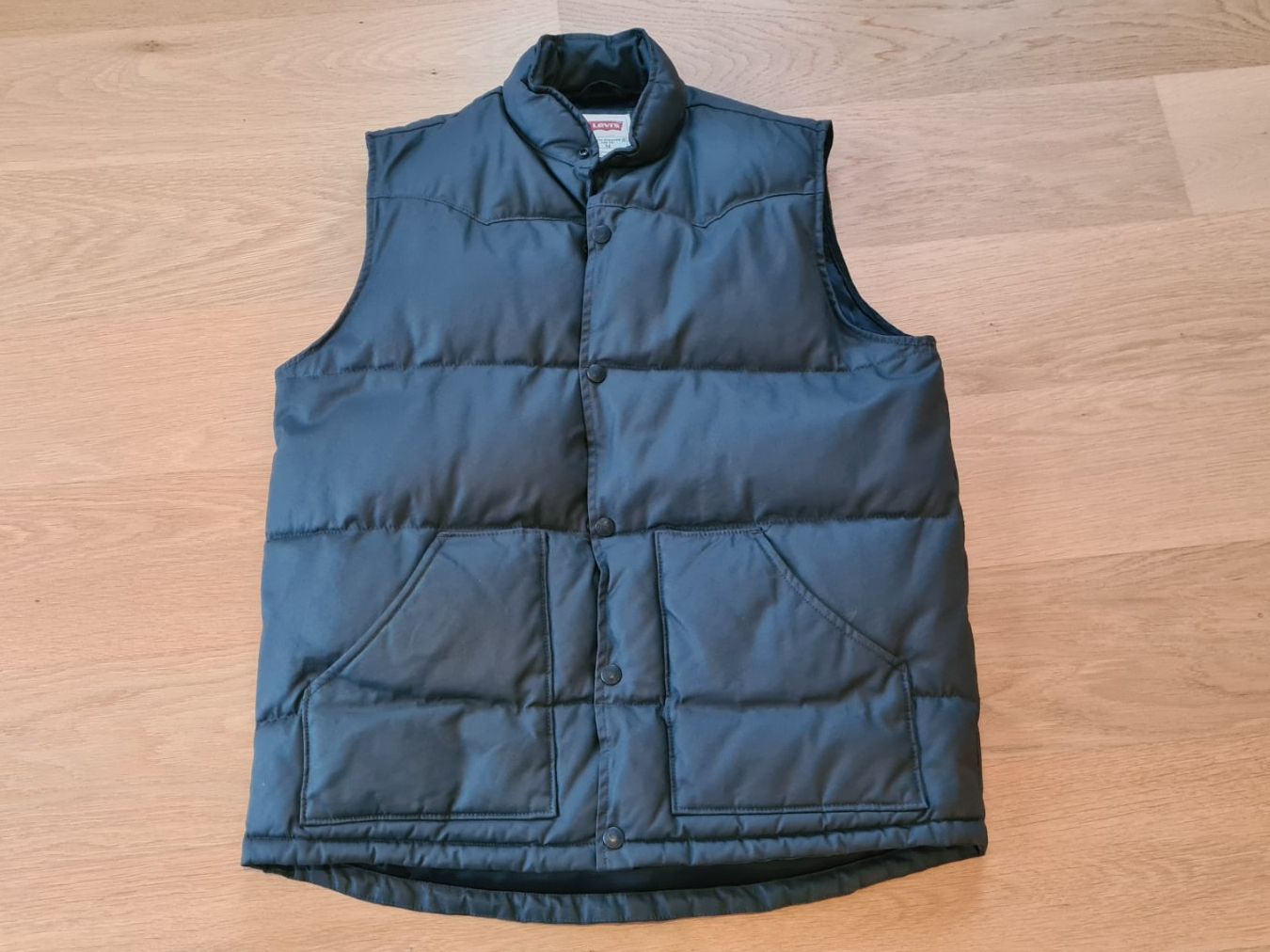 Levi's Gilet & Giacche: Levi's Levi Strauss Puffer Weste / M anthrazit – Usato da Winterthur venduto da stufaphi 1