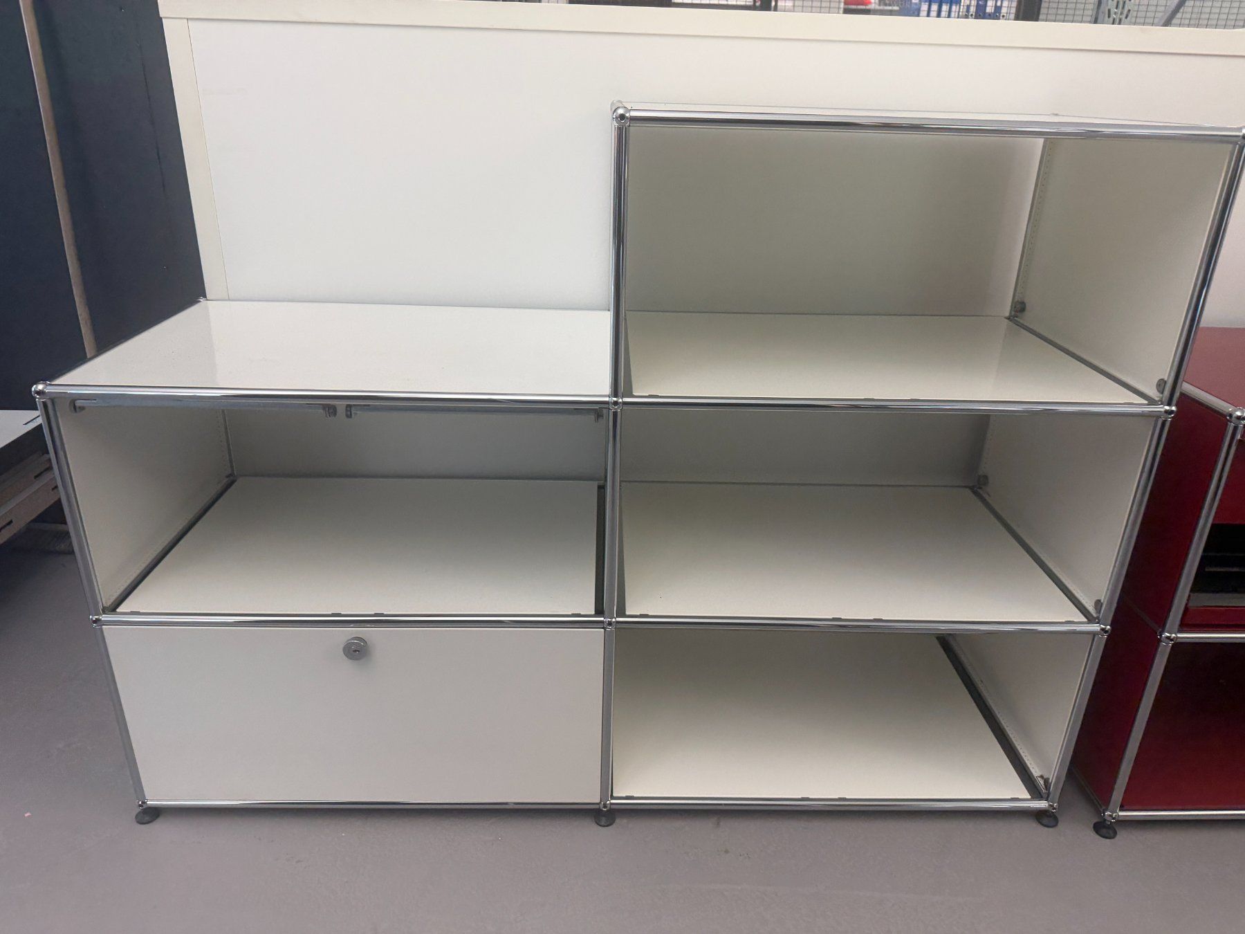 USM Cassettiere: USM Haller Sideboard - Regal weiss – Usato da Pfäffikon SZ venduto da xevo_Networks 1