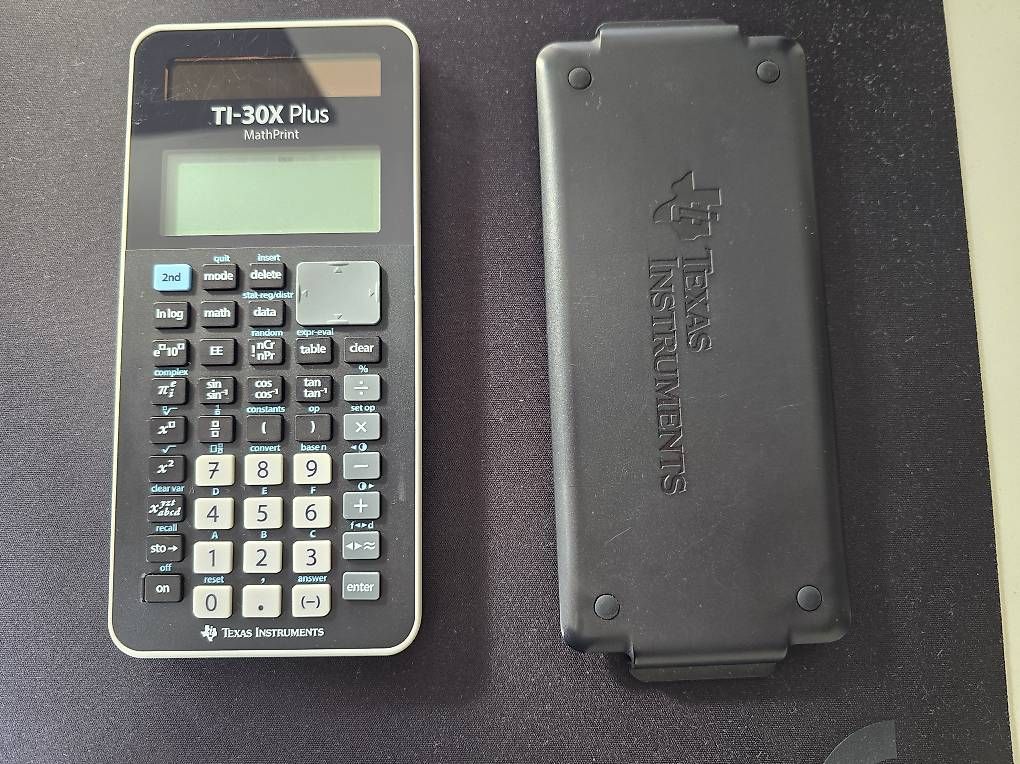 Calcolatrici tascabili: TI 30X Plus MathPrint Taschenrechner – Usato da Luzern venduto da Flynn_nw