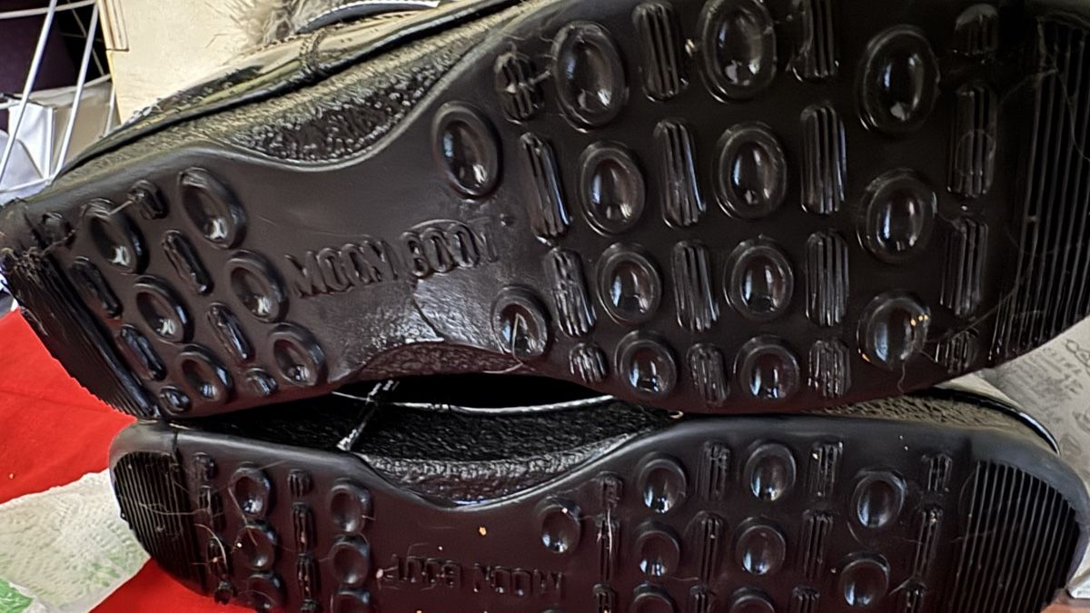 Moon Boot Chaussures femmes: Moon Boot Monaco size 40 – D'occasion à Muralto par yes_5nmx 2