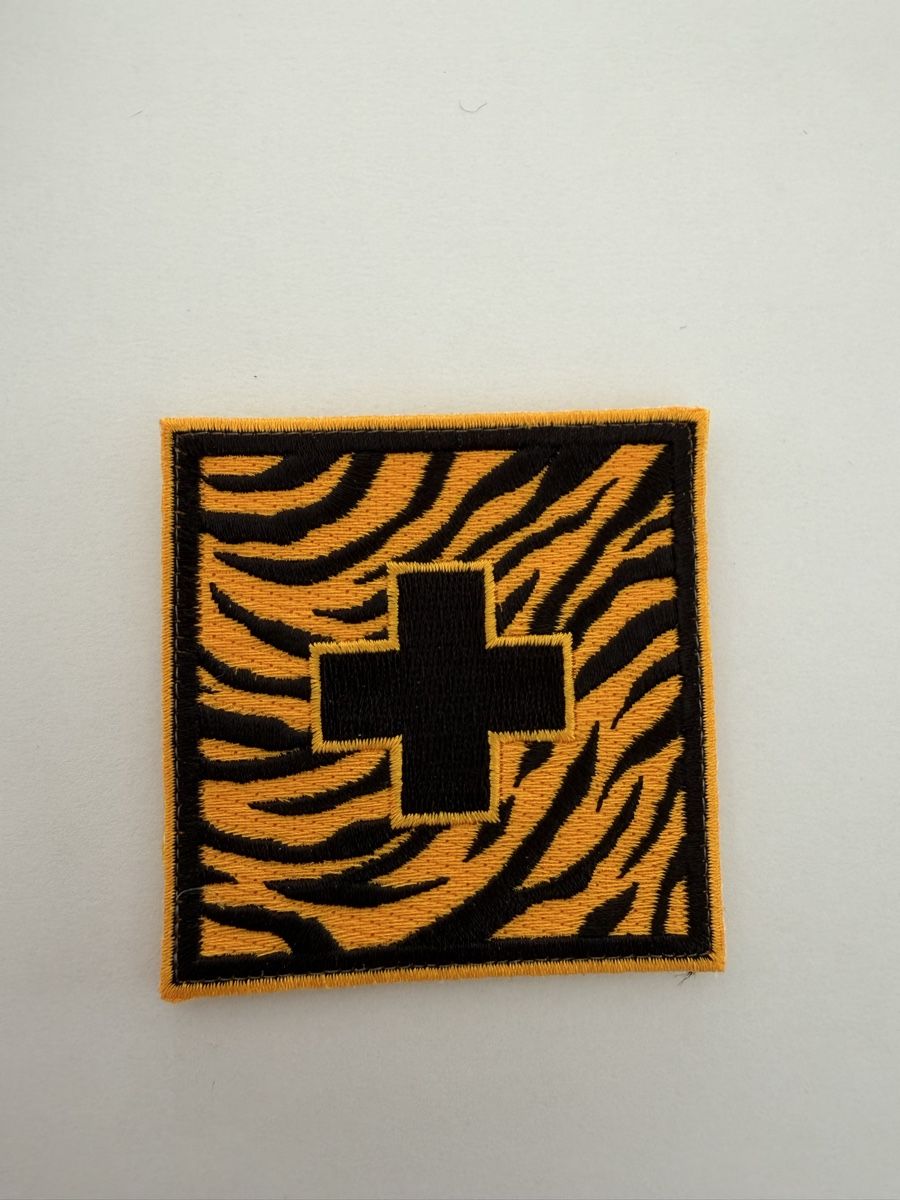Plaketten & Abzeichen: Fliegerstaffel 11 Tiger cross patch  – Gebraucht aus Chamoson von Lio_Rey