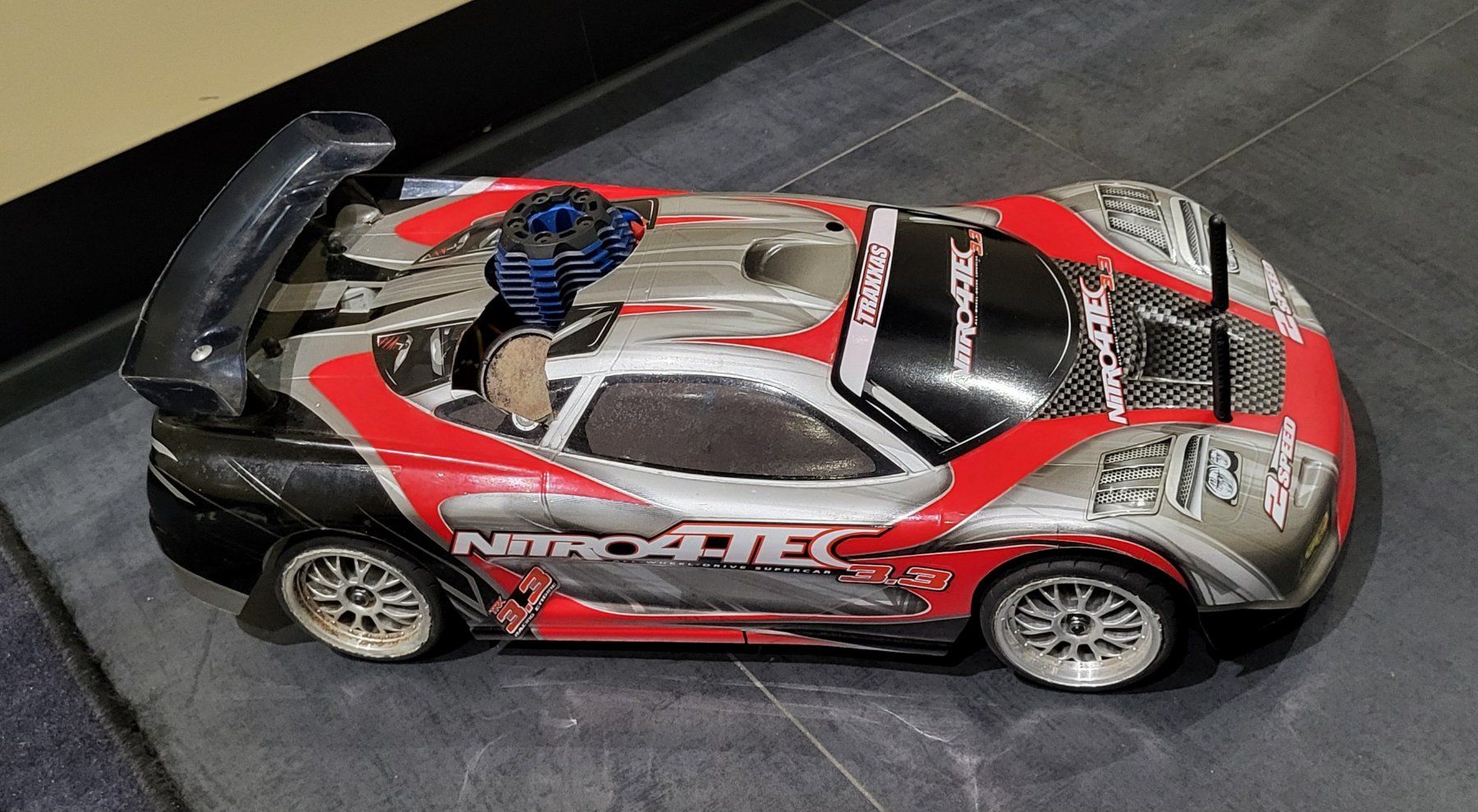 Traxxas Modellismo RC: TRAXXAS NITRO 4-TEC 3.3 mega schnele auto – Usato da islikon venduto da mir_8cbw 4