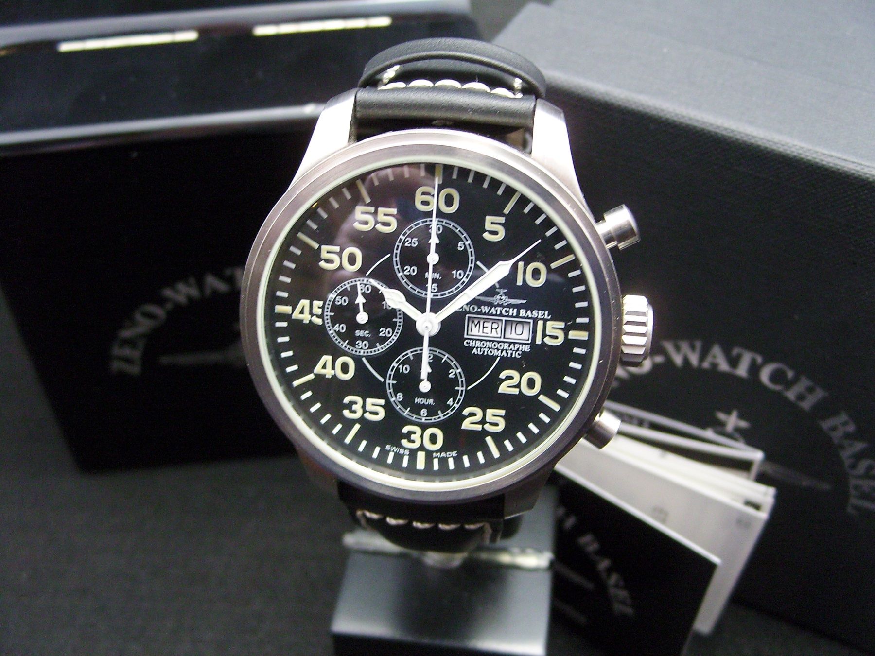 Zeno Uhren: Neuer Oversized Pilot Tachymeter Chrono Day-Date/ Automatik – Neu und originalverpackt aus Mels von niezie2002 4
