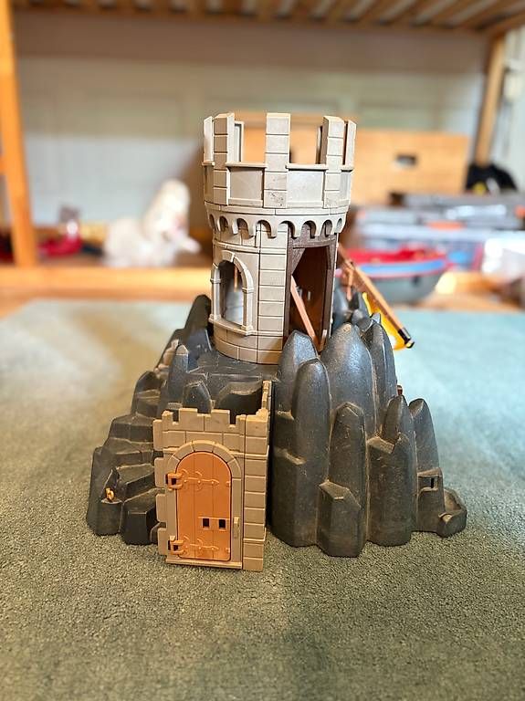 Spielzeuge: Playmobil Turm / Burg – Gebraucht aus Bern von 1625 1