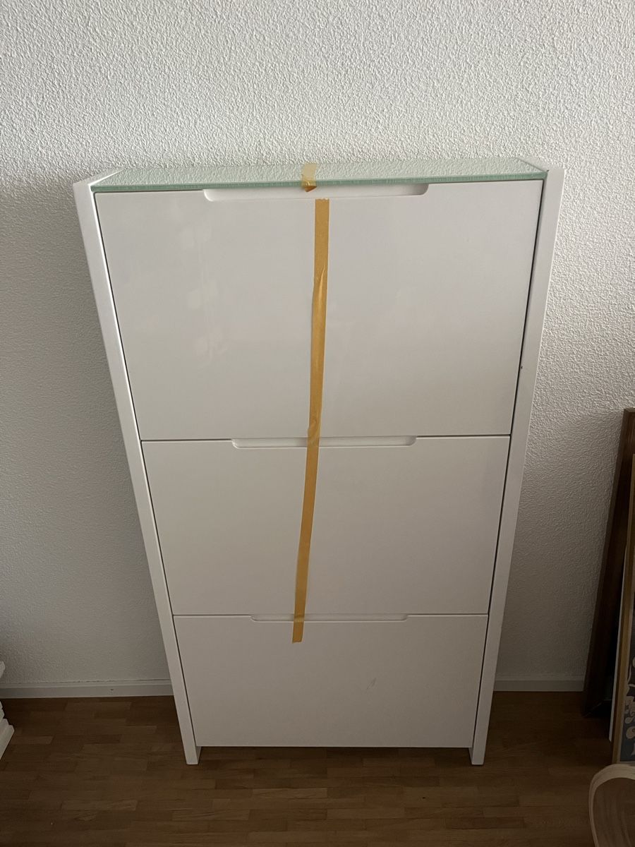 Garderobe: Schuhregal – Gebraucht aus Zürich von SeSchaub