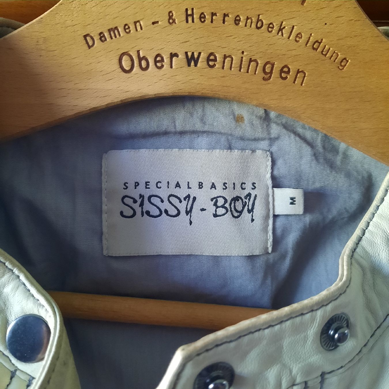 Jacken: Damen Lederjacke Sissy-Boy Grösse M – Gebraucht aus Mönchaltorf von Espressina 1