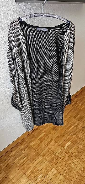 Giacche: Strickjacke  – Usato da Stettlen venduto da bruennen66 1