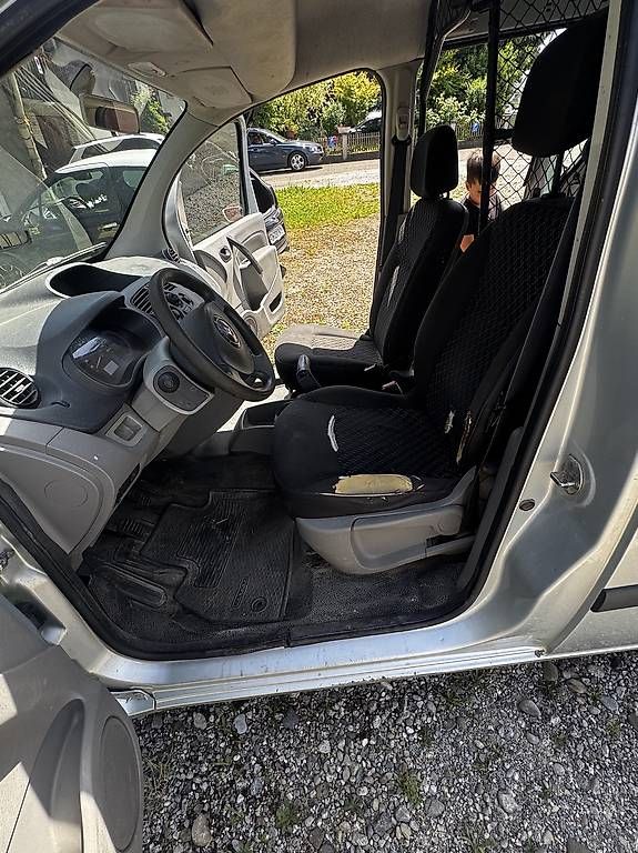 Automobili: Renault kangoo 1.5 dci klima – Usato da Niederglatt ZH venduto da ZJ-67 3