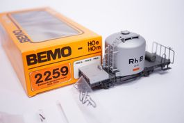 4∑ Bemo 2259  Rhb Zementsilowagen 8014