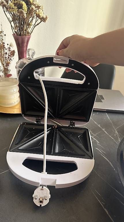 Küchengeräte: Waffeleisen – Gebraucht aus Basel von carolinavictoria 1
