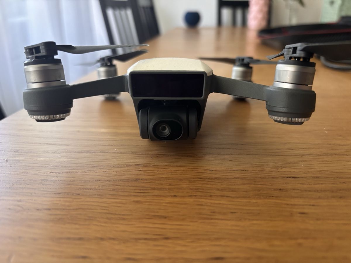 DJI Action Cam: DJI Spark, 4x defekte Batterien – Defekt aus Bottmingen von fabioariis 3