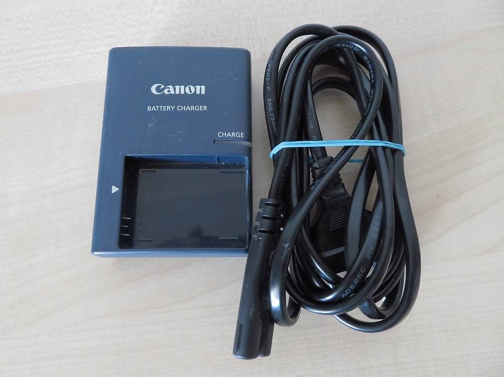 Canon Fotocamera: Canon SX230 HD Digitale Kompaktkamera Blau – Usato da Ortschwaben venduto da CitrousD 3