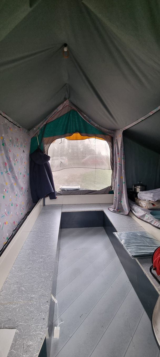 Rimorchi: Zeltanhänger Raclet 608 B – Usato da Männedorf venduto da Schnuesel0 4