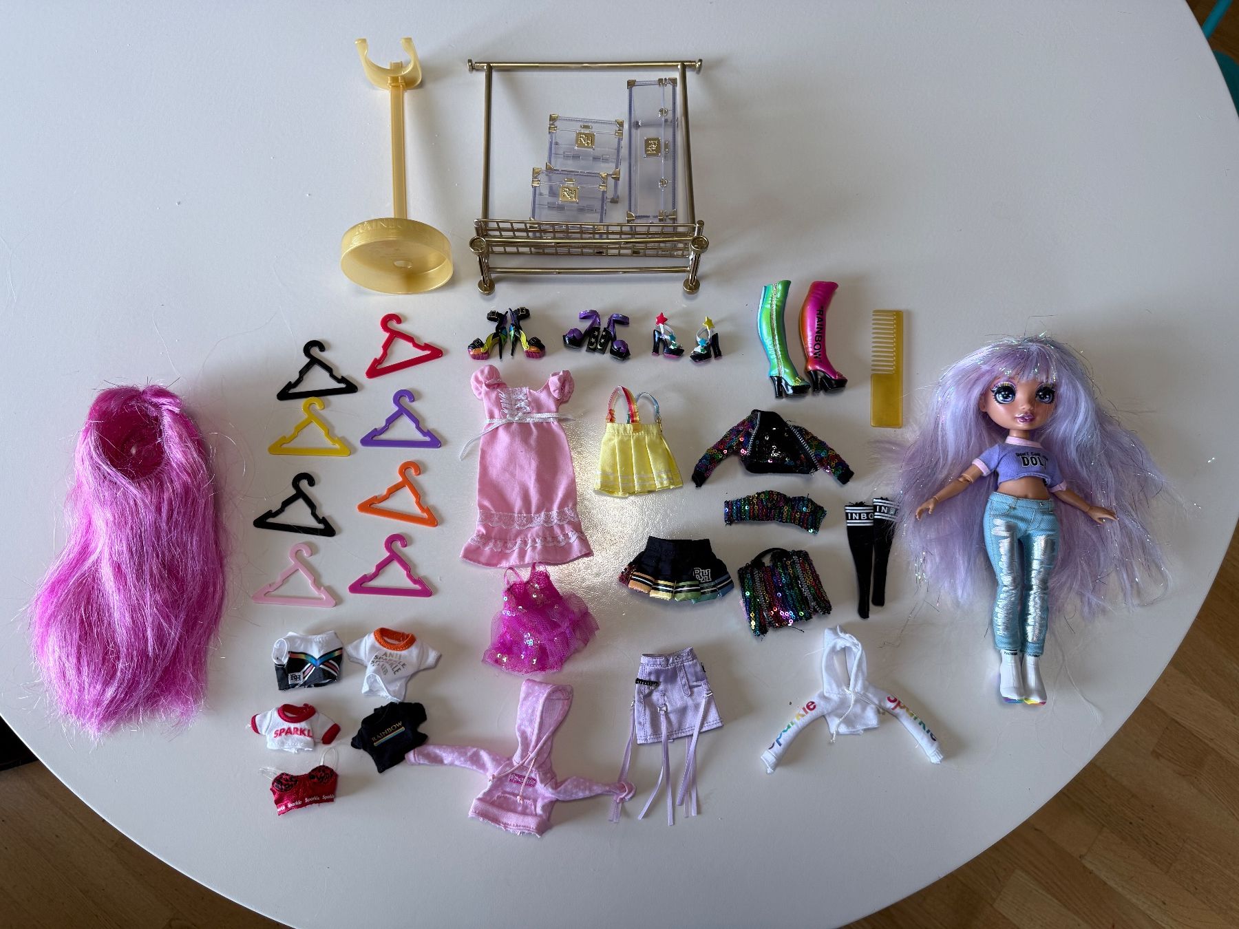 Puppen: Poupée Rainbow High Lila Yamamoto + Accessoires mode! – Gebraucht aus Grand-Lancy von Roteli76 1