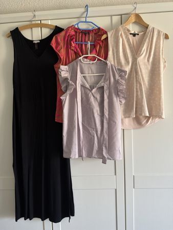 Damen Blusen 3er Set gemustert Grösse M plus 1 Kleid 