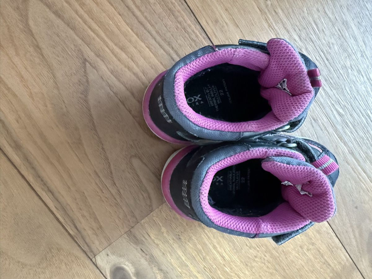 Geox Scarpe per ragazze: Geox Stiefel – Usato da Au SG venduto da Sukirl 1