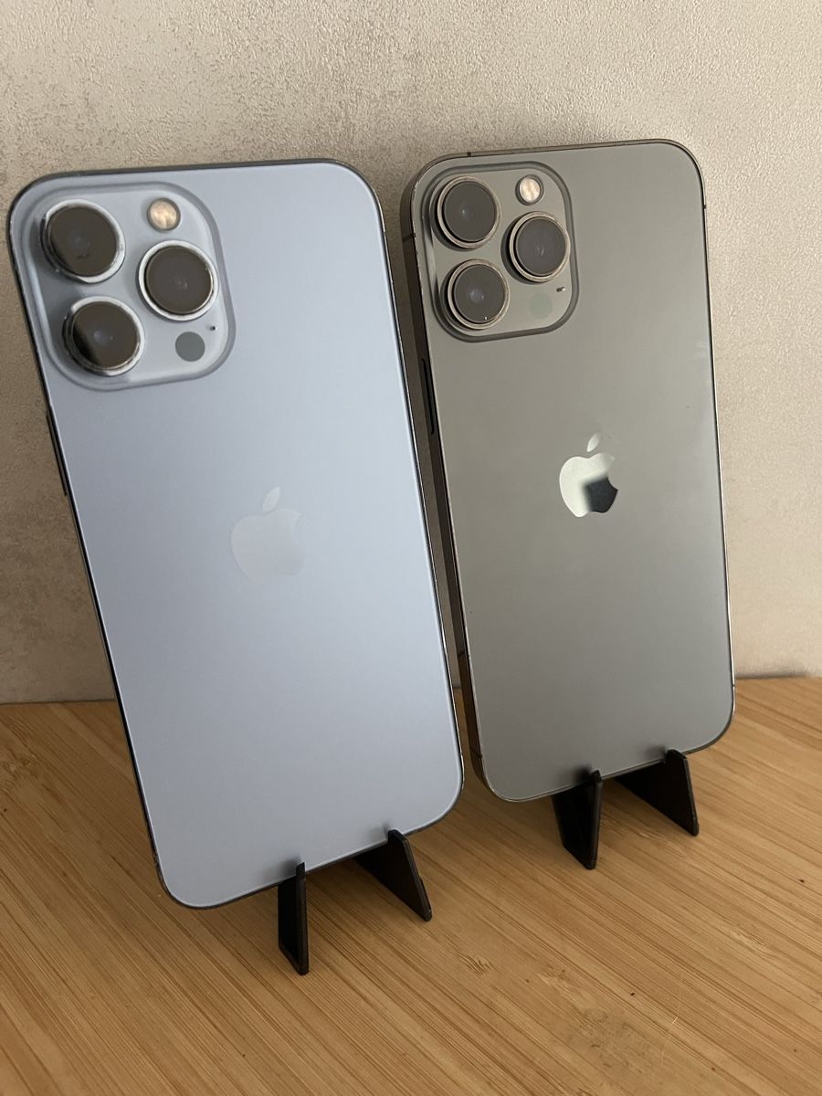 Apple Handys / Smartphones: LOT DE 2 IPHONE 13 PRO MAX 128 GO – Gebraucht aus Biel/Bienne von Pro.max