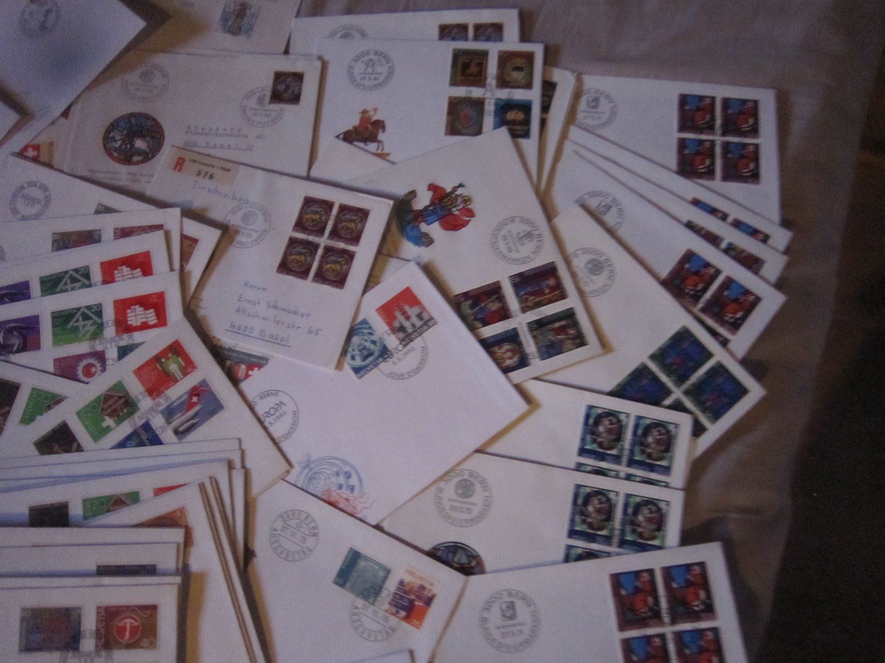 Tutti i francobolli: Mehr als 1000 FDC bis 200x – Usato da Giubiasco venduto da sal_9j6w 4