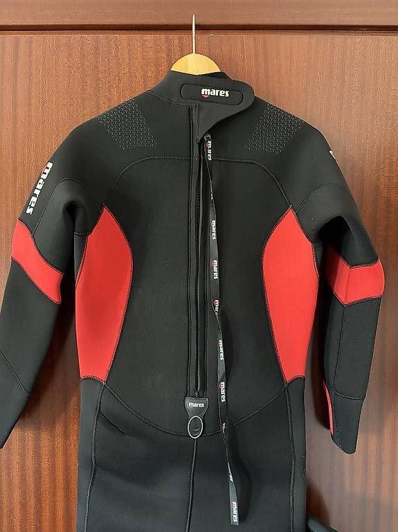 Tauchanzüge: Mares wetsuit 5 mm and diving shoes  – Gebraucht aus Zürich von mar_sxs7 2