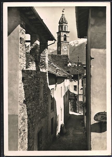 Cartoline postali: Ascona, Strassenpartie mit Blick zum Kir – Usato da Berlin venduto da bartko-reher