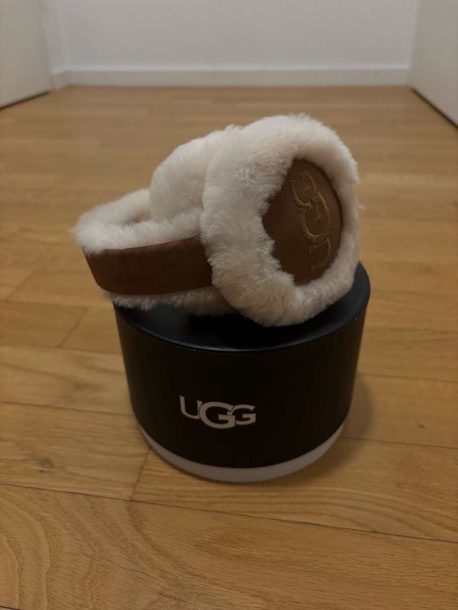 Ugg Hüte, Mützen & Caps: UGG Ohrwärmer – Neu und originalverpackt aus Basel von sop_h98w