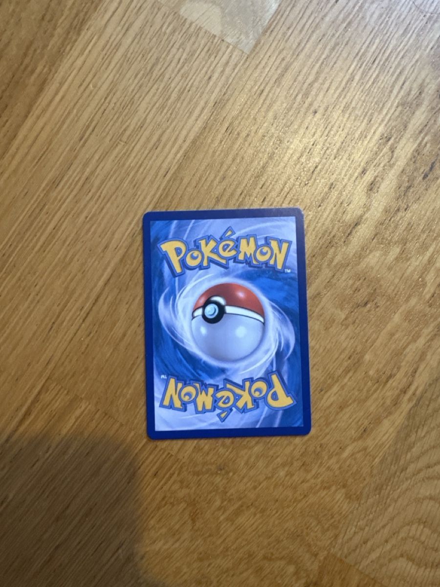 Cartes: Pokemon Mew VMAX  – D'occasion à Bern par bene99 1