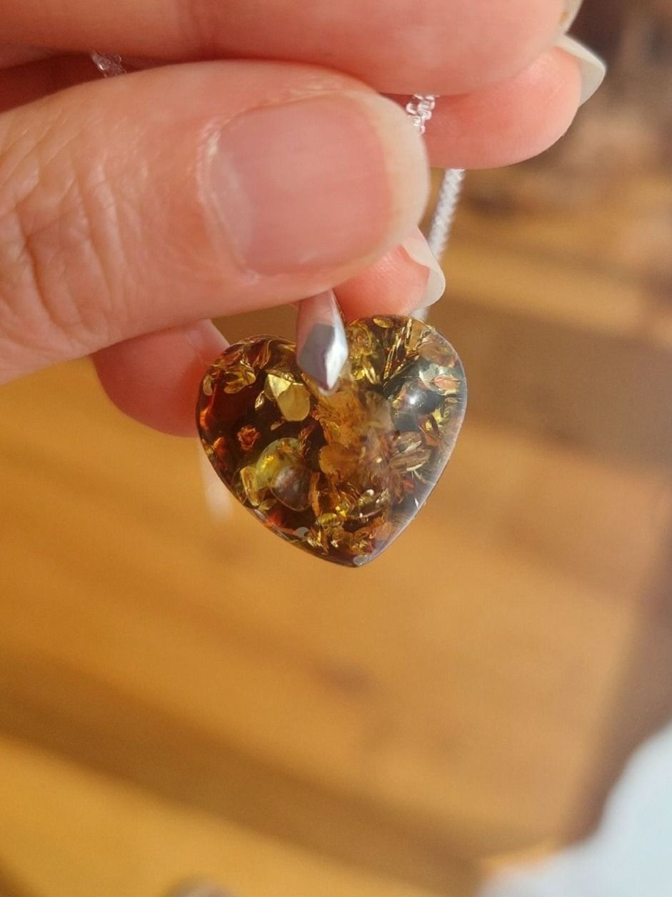 Mineralien & Heilsteine: 💚 Grüner Bernstein Herz Anhänger ✨ – Neu (gemäss Beschreibung) aus St. Gallen von Ammora 2